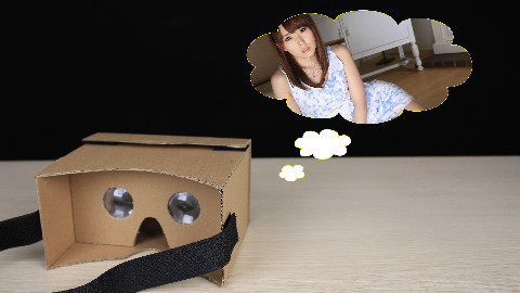 为了看女神演的VR动作片,小伙自己造了一个VR眼镜